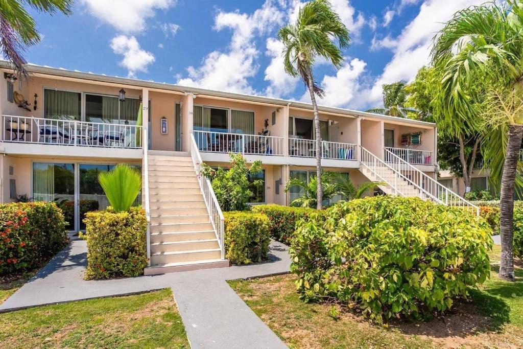 Beach Living At Island Pine Villas George Town Exteriör bild